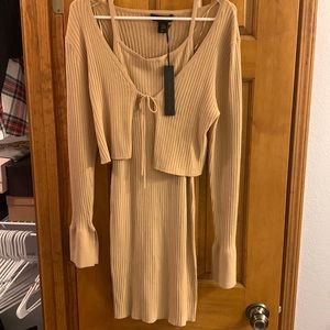 NWT House of Harlow 2 piece dress and cardigan set!